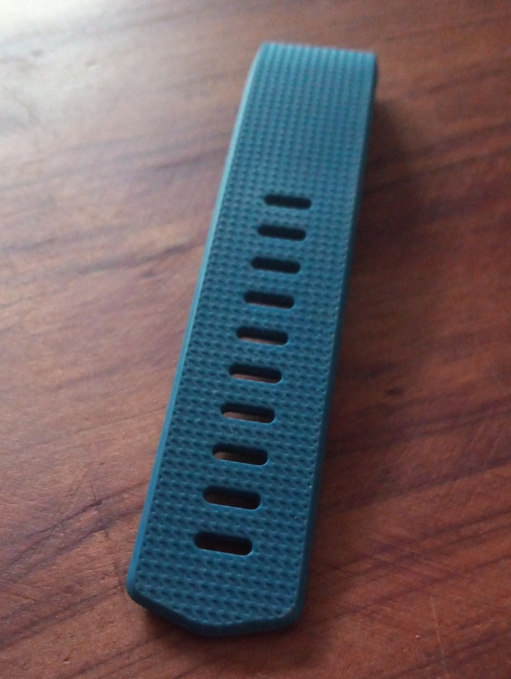 fitbit Charge 2 Blue Silicone Replacement Wristband - Picture 3 of 10